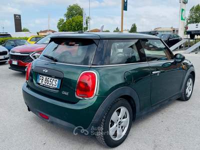 MINI Clubman 1.2 One Oro usata Massarosa