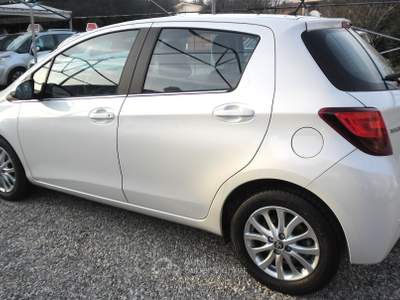 Toyota Yaris ADATTA A NEOPATENTATI Bianco usata Puegnago sul Garda