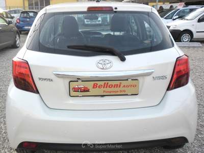 Toyota Yaris ADATTA A NEOPATENTATI Bianco usata Puegnago sul Garda