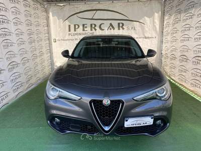 Alfa Romeo Stelvio AT8 Q4 Executive Grigio usata Acerra