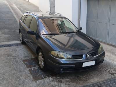 Renault Laguna /130CV Grandtour Confort Grigio usata Triggiano