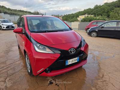 Toyota Aygo auto perfetta in tutto tutta tagliandata con garanzia Rosso usata fonte nuova