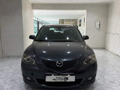 Mazda 3 Mazda 3 16V 109CV Hot DPF Nero usata Napoli