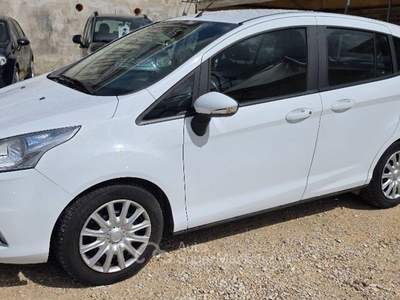Ford B-Max 1.5 TDCi 75CV Business Titanium Bianco usata Napoli