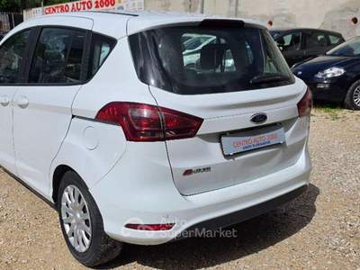 Ford B-Max 1.5 TDCi 75CV Business Titanium Bianco usata Napoli