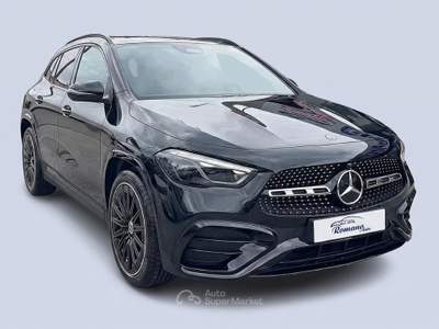 Mercedes-Benz GLA GLA 200 d Automatic Premium Nero usata Sant'Anastasia