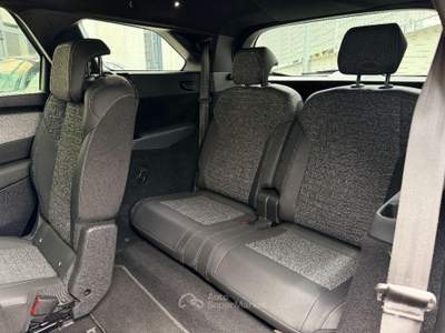 Peugeot 5008 Hybrid 145 e-DCS6 Allure Pack Grigio usata Sant'Anastasia