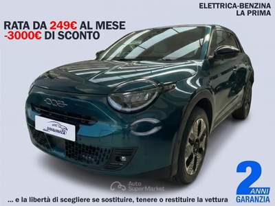 Fiat 600 Hybrid DCT MHEV La Prima Bianco usata Sant'Anastasia