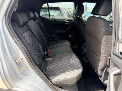 Volkswagen T-Cross  1.0 tsi R-Line Plus 115cv Bianco usata Sant'Anastasia