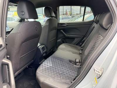 Volkswagen T-Cross  1.0 tsi R-Line Plus 115cv Bianco usata Sant'Anastasia