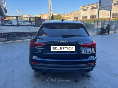 Audi Q3 4x4 2.0 tdi Business Quattro-Proprietario unico-DOPPIO TRENO DI GOMME Blu/Azzurro usata Savona