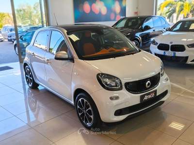 Smart ForFour 70 1.0 Passion Bianco usata San Michele Salentino