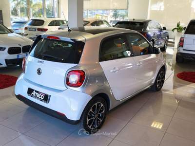 Smart ForFour 70 1.0 Passion Bianco usata San Michele Salentino