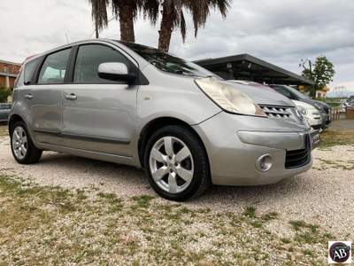 Nissan Note 1.5 dCi 86CV Tekna Grigio usata Latina