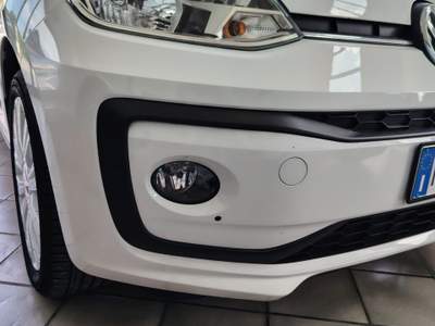 Volkswagen up! up! 5p 1.0 High up! 60cv Bianco usata Viadana