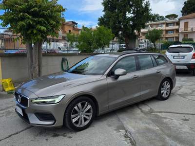 Volvo V60 2.0 d4 Business Plus geartronic Grigio usata Civitanova Marche