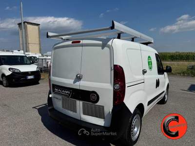 Fiat Doblò 1.4 N.P(ALLESTITO EX RETE GAS-PC-TN)CRUISE-SENSORI Bianco usata Martignana di Po