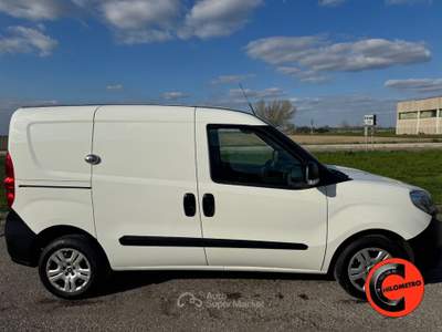Fiat Doblò CARGO 1.3 MJT PC TN CH1 N1-3 POSTI AUTOCARRO-SENSORI- Oro usata Martignana di Po