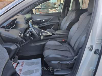 Peugeot 3008 S&S EAT8 Allure Pack Bianco usata Altamura