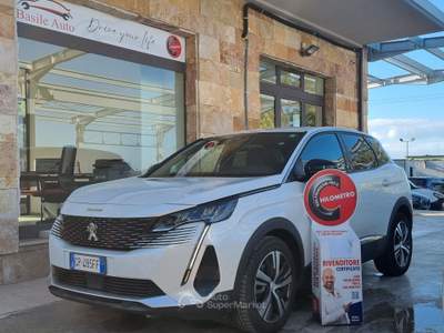 Peugeot 3008 S&S EAT8 Allure Pack Bianco usata Altamura