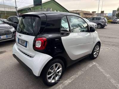 Smart ForTwo 1.0  71cv Bianco usata Lallio