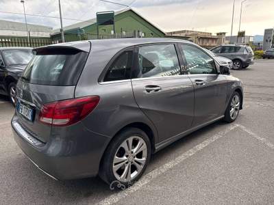 Mercedes-Benz Classe B d (cdi) EURO 6 Grigio usata Lallio