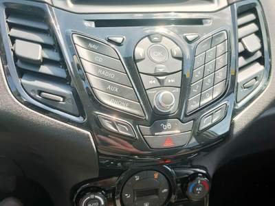 Ford Fiesta 5 porte Bz.- GPL Black & White Edition Grigio usata Valenzano