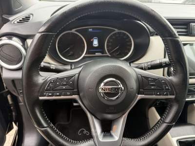 Nissan Micra Micra V  1.5 dci Tekna 90cv OK NEOPATENTATI Nero usata Milano