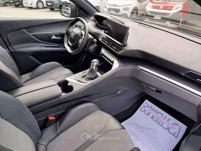 Peugeot 5008 5008 II 2021 1.2 puretech t Allure Pack s Nero usata Dubino