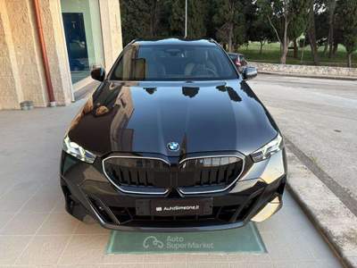BMW Serie 5 540d 540 d 48V xDrive Touring Msport Pro Grigio usata Carovigno