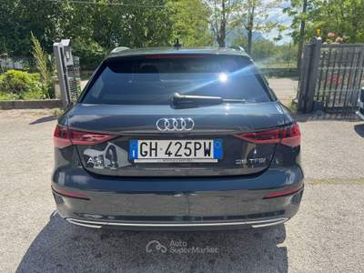 Audi A3 A3 IV 12/2021 Sportback 35 1.5 tfsi mhev s-tronic Grigio usata San Gregorio Magno