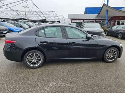 Alfa Romeo Giulia Giulia 2.2 t Super Q4 180cv awd auto - FR618PN Nero usata Basiliano