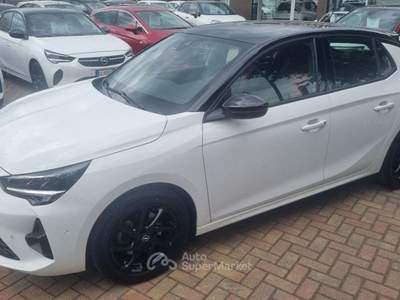 Opel Corsa 1.2 100 CV GS Bianco usata Savona