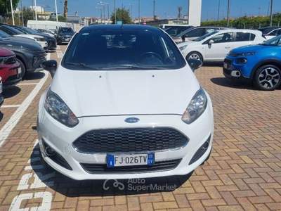 Ford Fiesta 1.5 TDCi 75CV 5 porte Titanium Bianco usata Savona