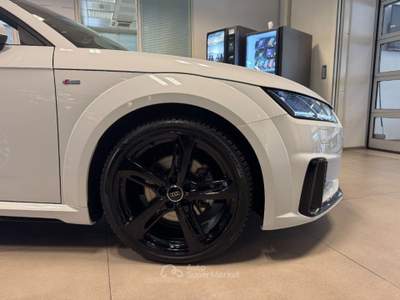 Audi TT Roadster 40 TFSI S tronic+SLINE+19+MATRIX+TELECAM. Bianco usata Arsago Seprio