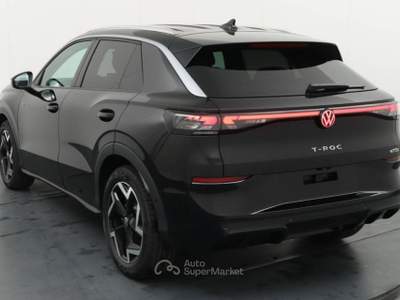 Volkswagen T-Roc 1.5 eTSI ACT 150 CV DSG R-Line Nero usata Monteforte Irpino