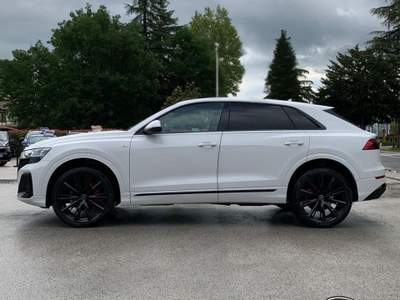 Audi Q8 SUV TDI quattro S line IVA DED NUOVO MODELLO Bianco usata Sant'Angelo in vado