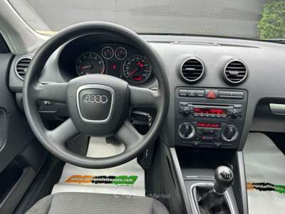 Audi A3 SPB 1.6 16V FSI Attraction Grigio usata VENEZIA