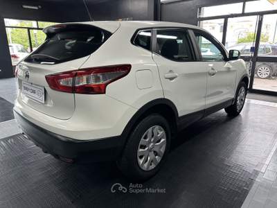 Nissan Qashqai 1.2dig-t Ok Neo Patentati Bianco usata Santa Maria a Monte
