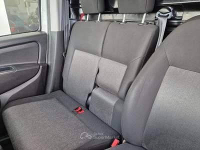 Fiat Doblò Doblò 1.6 MJT 105CV S&S PC-TN Cargo Business Bianco usata Francavilla Fontana