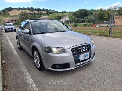 Audi A3 SportBack 1.9 TDI S-Line TETTO Argento usata CASTELLALTO