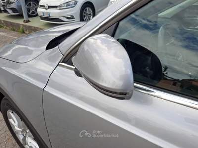 Audi Q3 2.0 TDI 120cv Km 106.000 - 2017 Argento usata CASTELLALTO