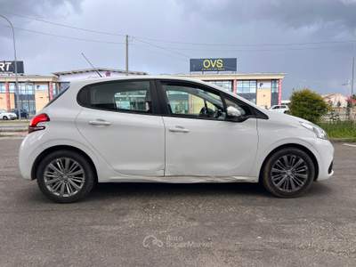 Peugeot 208 208 GPL Bianco usata Ponsacco