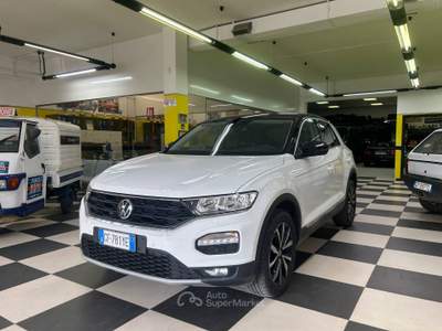 Volkswagen T-Roc 2.0 TDI SCR ADVANCED BLUEMOTION TECHNLOGY, EURO 6 Bianco usata Arezzo