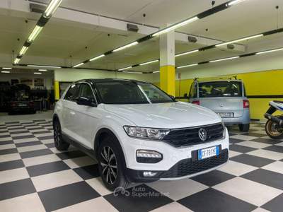 Volkswagen T-Roc 2.0 TDI SCR ADVANCED BLUEMOTION TECHNLOGY, EURO 6 Bianco usata Arezzo