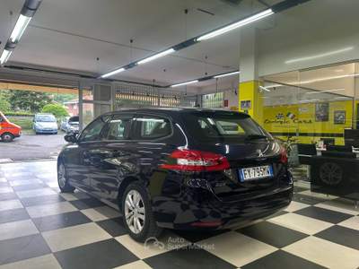 Peugeot 308 BLUEHDI 130 SES EAT6SW ALLURE, EURO 6, OK NEOPATENTATI Blu/Azzurro usata Arezzo