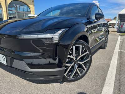 Volvo EX30 Single Motor Extended Range RWD Plus Black Edition - NUOVA Nero usata Crocetta del Montello