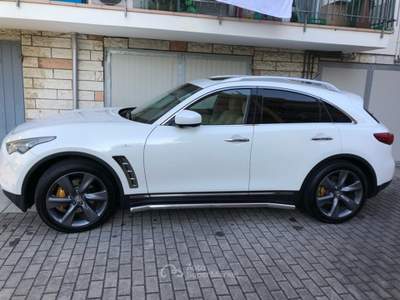 Infiniti FX serie s premium Bianco usata Rimini