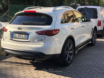 Infiniti FX serie s premium Bianco usata Rimini