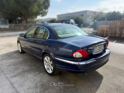 Jaguar X-Type 12 MESI DI GARANZIA  ASI Blu/Azzurro usata Recanati
